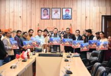 मुख्यमंत्री पुष्कर सिंह धामी ने पैली-पैली बार उत्तराखण्डी गीत का विमोचन किया