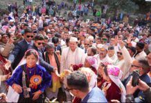 मुख्यमंत्री पुष्कर सिंह धामी ने आज जनपद चमोली के बिरही (बेडूबगड़) में नीति-माणा जनजाति कल्याण समिति की ओर से आयोजित तीन दिवसीय जनजाति समागम 2026 के समापन कार्यक्रम में प्रतिभाग किया