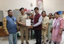 डी डी कालेज विधि छात्र-छात्राओ का जिला कारागार शैक्षिक भ्रमण।