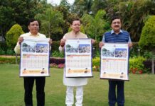 मुख्यमंत्री पुष्कर सिंह धामी ने सूचना एवं लोक संपर्क विभाग द्वारा प्रकाशित पंचांग कैलेंडर का विधिवत विमोचन किया
