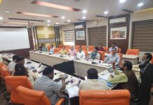 उपाध्यक्ष, राज्य सफाई कर्मचारी आयोग भगवत प्रसाद मकवाना ने स्वच्छता कर्मचारियों की समस्याओं पर चर्चा कर आवश्यक दिशा-निर्देश दिए