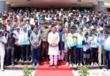 सीएम धामी ने किया ‘सूर्य देवभूमि चैलेंज’ का समापन, बोले—साहसिक पर्यटन से मजबूत होगा सीमांत क्षेत्र