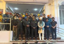 हेमकुंट साहिब ट्रैक से बर्फ हटाने के लिए सेना व सेवादारों की संयुक्त टीम रवाना