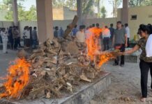 इंसानियत की मिसाल “लावारिसों की वारिस” क्रांतिकारी शालू सैनी ने फिर निभाया का फर्ज,अज्ञात शव की बहन बनकर दी सम्मानजनक अंतिम विदाई