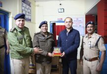 गृह सचिव शैलेश बगौली ने किया कोतवाली गोपेश्वर का आकस्मिक निरीक्षण