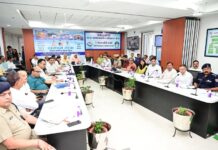 आपदा प्रबंधन एवं पुनर्वास मंत्री मदन कौशिक ने उत्तराखण्ड राज्य आपदा प्रबंधन प्राधिकरण (यूएसडीएमए) में आगामी मानसून सीजन को लेकर राज्य स्तरीय तैयारियों की उच्च स्तरीय समीक्षा की