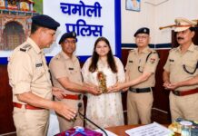 प्रचलित श्री बद्रीनाथ यात्रा के पीक सीजन व आगामी हेमकुंड साहिब यात्रा के दृष्टिगत सक्रियता और जिम्मेदारी के साथ ड्यूटी करने के दिये निर्देश