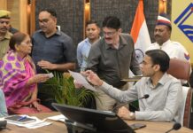 पति के निधन के बाद ई-रिक्शा ऋण चुकाने में असमर्थ विधवा की मदद को आगे आया प्रशासन, रायफल क्लब से सहायता राशि स्वीकृत
