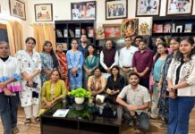 लेखक गांव बना अनुभवात्मक शिक्षा का केंद्र: लखनऊ विश्वविद्यालय के एम.एड विद्यार्थियों ने जाना भारतीय ज्ञान परंपरा का महत्व
