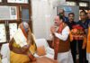 केंद्रीय स्वास्थ्य एवं परिवार कल्याण मंत्री जे.पी. नड्डा एवं मुख्यमंत्री पुष्कर सिंह धामी ने आज शांतिकुंज पहुंचकर गायत्री परिवार की अधिष्ठात्री श्रद्धेया शैल दीदी से भेंट की