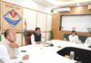 मुख्य सचिव ने जिलाधिकारियों के साथ वीडियो कॉन्फ्रेंसिंग के माध्यम से बैठक की