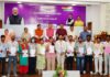 मुख्यमंत्री पुष्कर सिंह धामी ने योजना के लाभार्थी नियोक्ताओं एवं लाभार्थी कर्मचारियों को सम्मानित किया