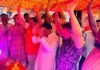नगर में कांवड़ियों की सेवा के लिए लगाए शिविर का शुभारंभ हुआ भजन संध्या से,पूर्व मेयर गौरव गोयल रहे मौजूद