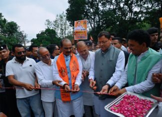 मुख्यमंत्री पुष्कर सिंह धामी ने आज राष्ट्रीय राजमार्ग संख्या-121 (नया राष्ट्रीय राजमार्ग-309) पर धनगढ़ी नाले के ऊपर ₹29.65 करोड़ की लागत से निर्मित 220.90 मीटर लंबे प्री-स्ट्रेस्ड गर्डर सेतु का लोकार्पण कर इसे जनता को समर्पित किया