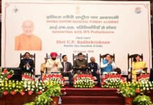 मुख्यमंत्री ने उपराष्ट्रपति का देवभूमि उत्तराखण्ड की पावन धरती पर हार्दिक स्वागत एवं अभिनंदन किया