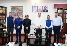 मुख्यमंत्री पुष्कर सिंह धामी से मुख्यमंत्री आवास में जमैका में भारत के उच्चायुक्त मयंक जोशी, इथियोपिया में भारत के राजदूत देवेश उत्तम एवं जाम्बिया में भारत के उच्चायुक्त आलोक रंजन झा ने भेंट की
