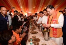 धर्मनगरी हरिद्वार में कांवड़ यात्रा के दौरान आज आस्था, सेवा और संस्कृति का अद्भुत संगम देखने को मिला