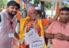 हरिद्वार से 110-वीं बार पवित्र गंगाजल लेकर बुढ़ाना निवासी 83-वर्षीय केशर पाल का प्रेस क्लब शिविर पर हुआ सम्मान,पत्रकारों ने लिया आशीर्वाद