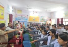 नशे की राह छोड़, शिक्षा और सफलता की राह चुनें: एसपी चमोली
