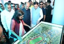 मुख्यमंत्री पुष्कर सिंह धामी ने सेलाकुई, देहरादून स्थित हेमवती नंदन बहुगुणा उत्तराखण्ड चिकित्सा शिक्षा विश्वविद्यालय परिसर में आयोजित कार्यक्रम में ₹20.55 करोड़ की पांच योजनाओं का शिलान्यास एवं लोकार्पण किया