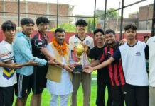 पूर्व मेयर गौरव गोयल ने फुटबॉल मैच में विजय टीम को किया सम्मानित,कहा यह खेल आज के युवाओं की पहली पसंद